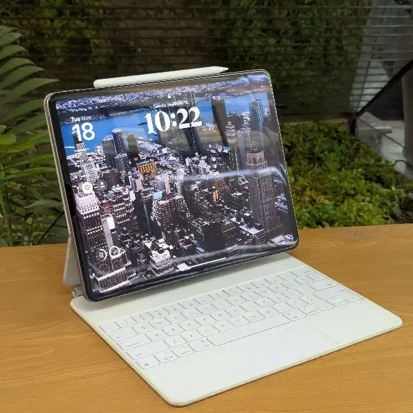 2022 iPad 12.9 M2 256 آیپد با قلم و کیبورد + کیس|تبلت|همدان, |دیوار