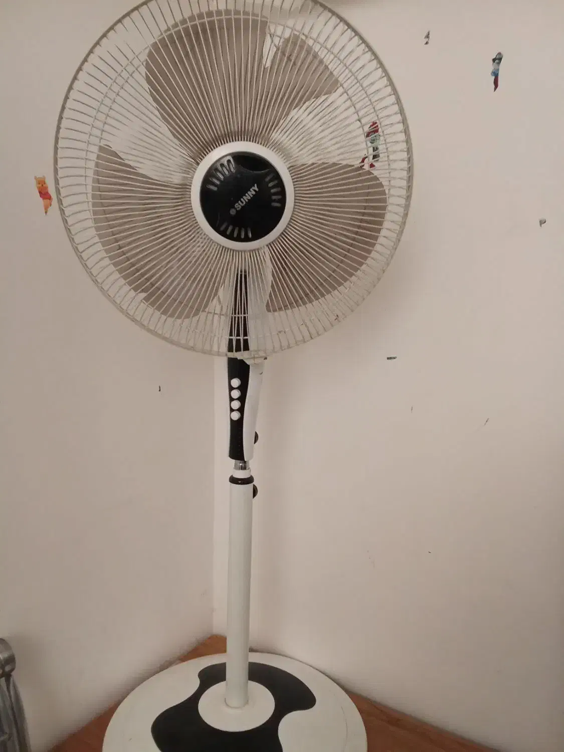 پنکه|پنکه و تصفیهکنندهٔ هوا|شهرکرد, |دیوار