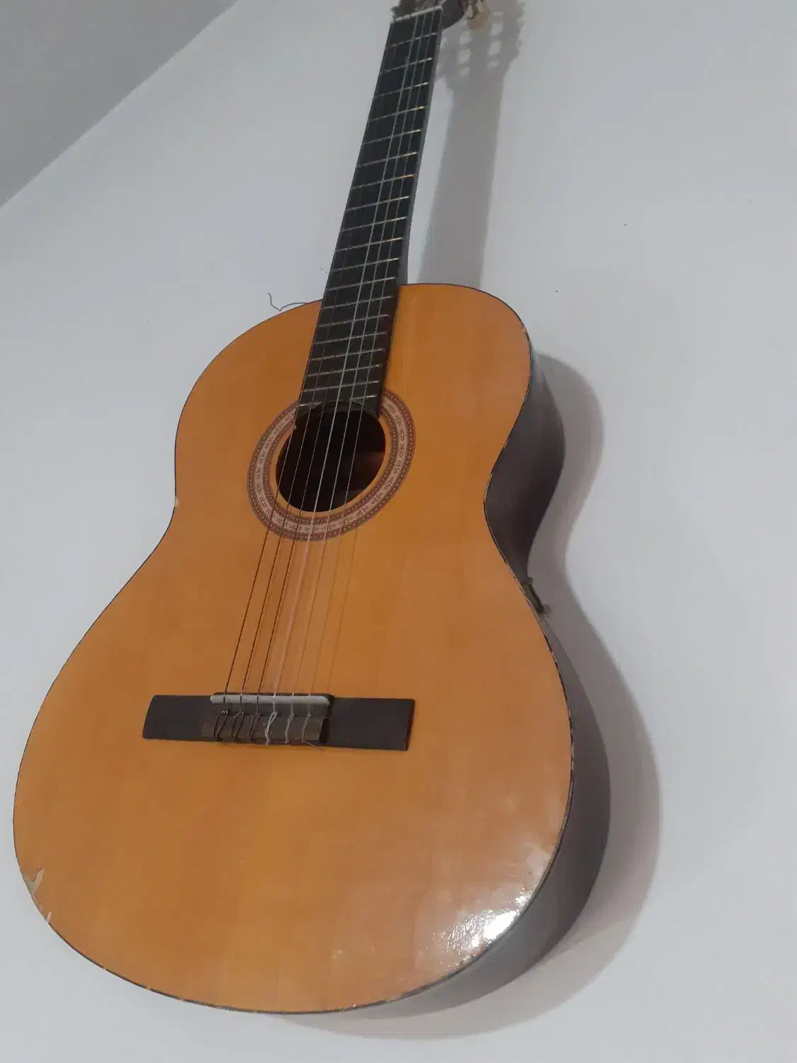 گیتار ،تنبک ، ساز سرنا ، سنتور|سازهای سنتی|دورود, |دیوار