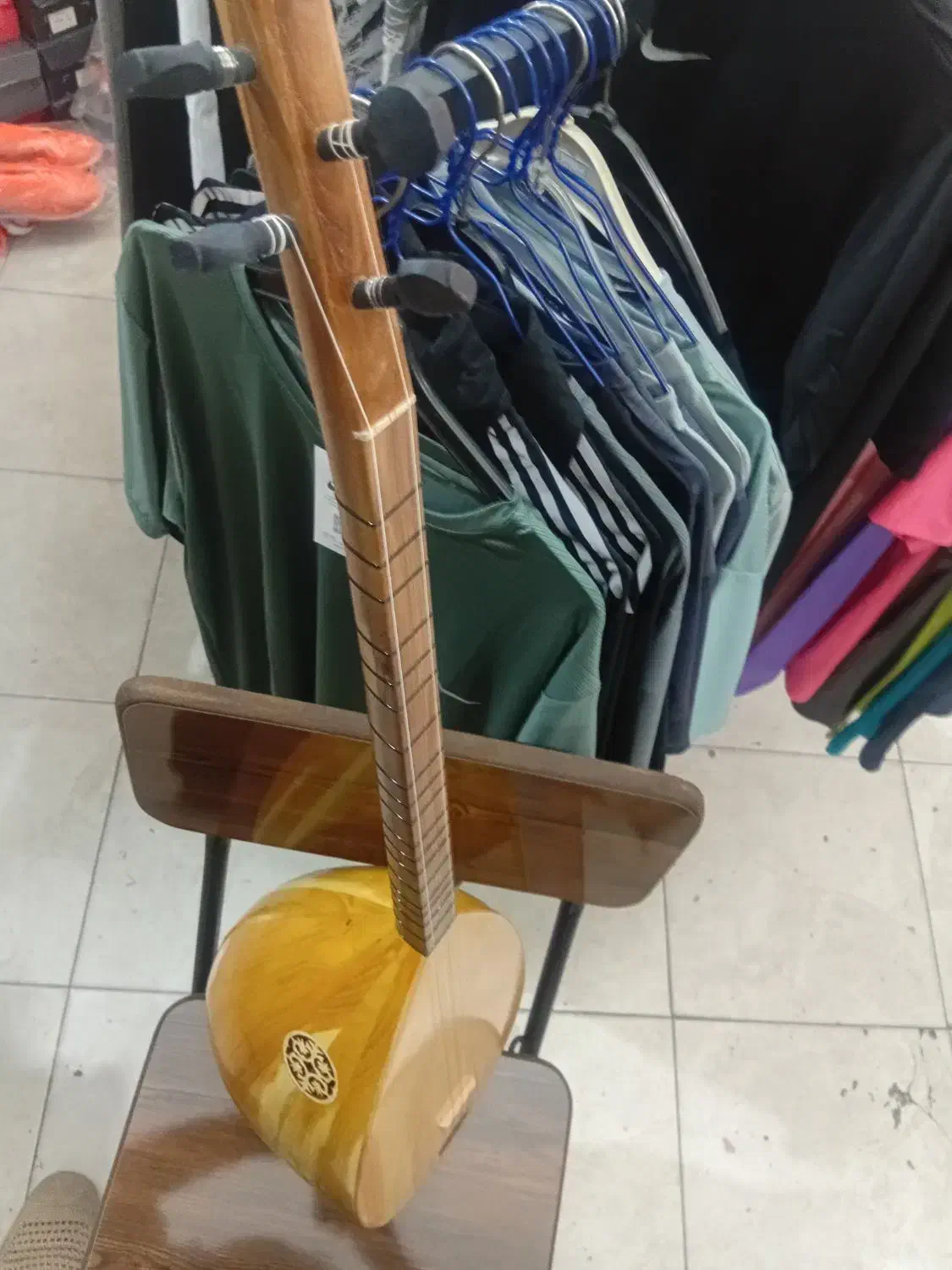 باغلاما|سازهای سنتی|فردیس, ثابتی|دیوار