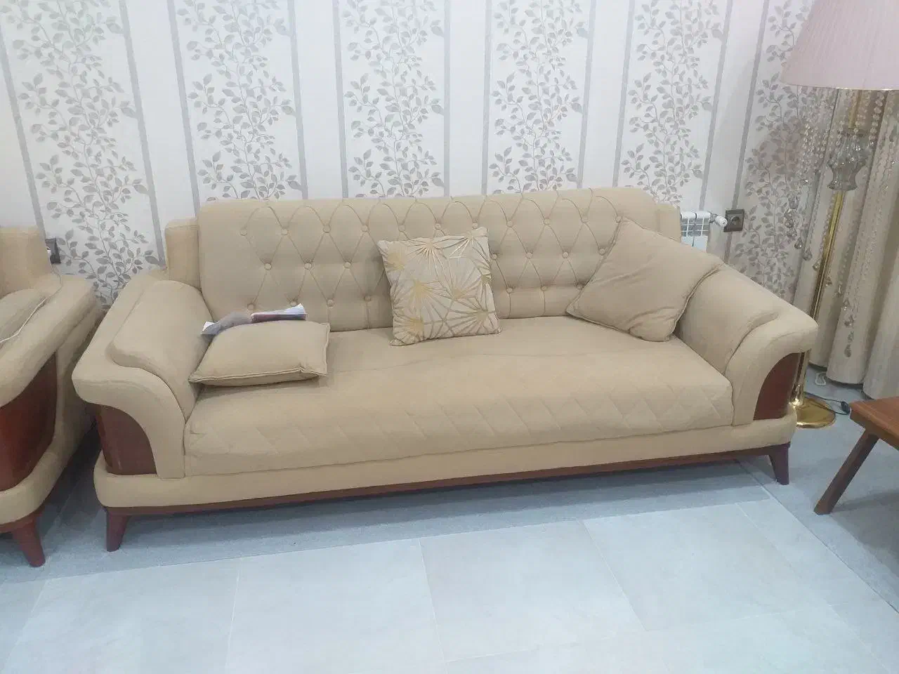 فروش مبل هشت نفره چستر|مبلمان خانگی و میز عسلی|مریوان, |دیوار