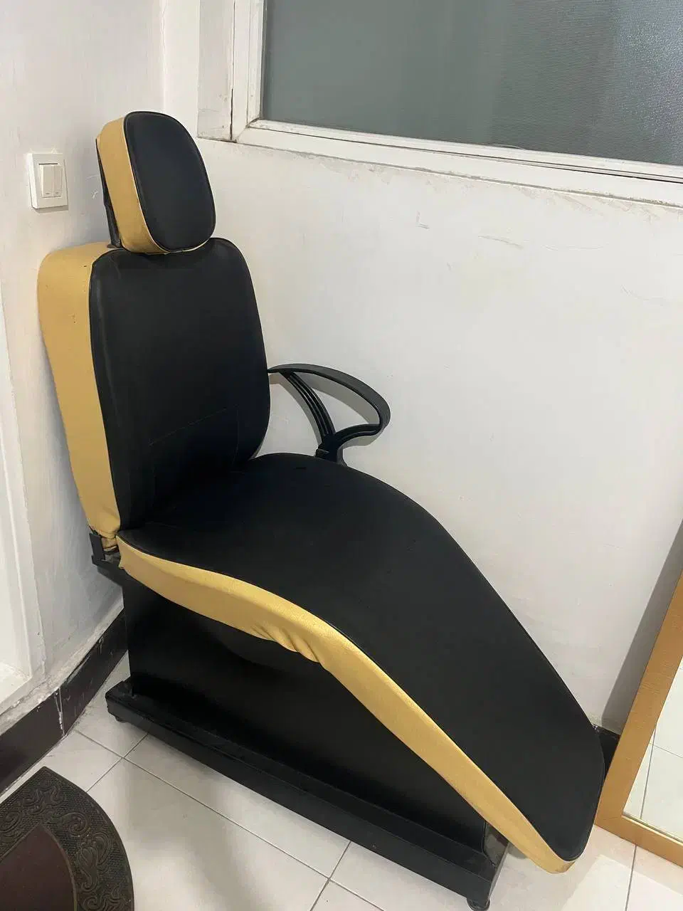 صندلی آرایشگاهی|آرایشگاه و سالن‌های زیبایی|مراغه, |دیوار