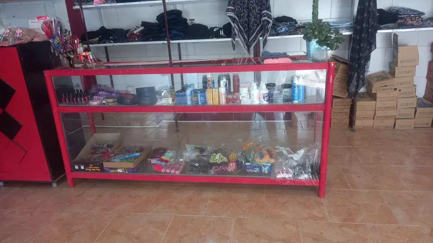 ویترین مغازه و رگال و کله مانکن|فروشگاه و مغازه|محمدیه-قزوین, |دیوار