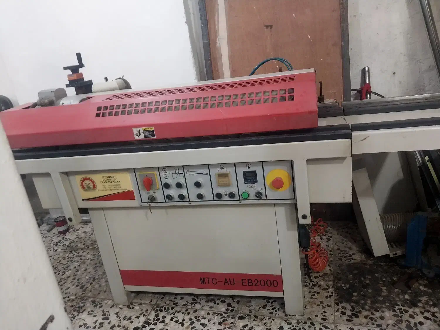 لبه چسبان دستگاه پی وی سی|ماشین‌آلات صنعتی|اصفهان, مهدیه|دیوار