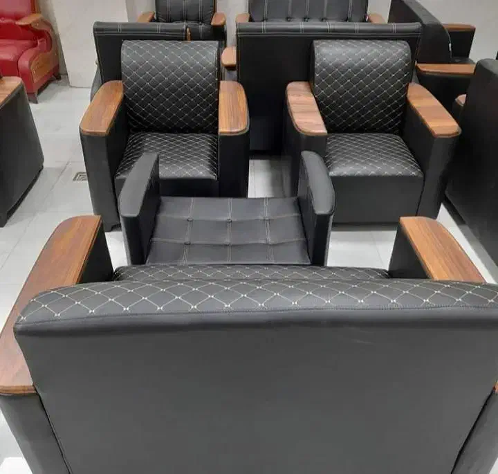 استخدام پارکبان|استخدام خدمات فروشگاه و رستوران|سیرجان, |دیوار