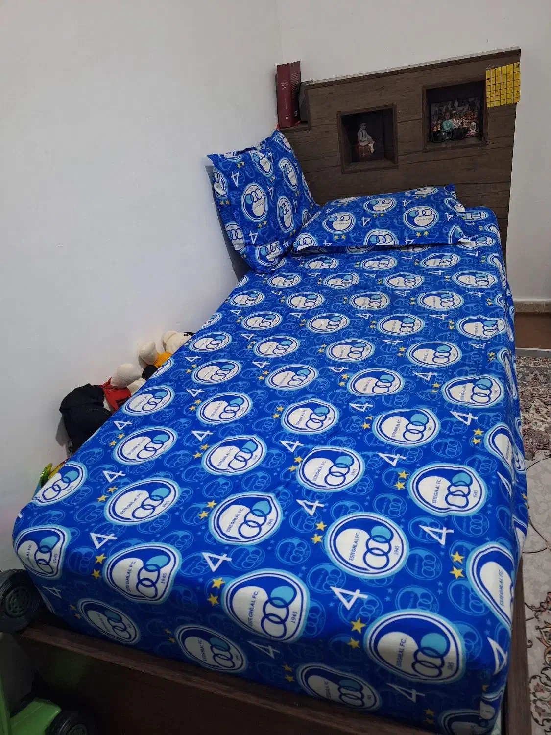 تخت تک نفره|تخت و سرویس خواب|رشت, باهنر|دیوار