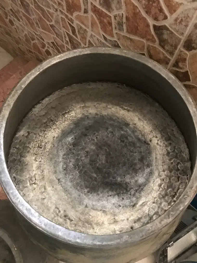 دیگ مسی قدیمی|کلکسیون اشیاء عتیقه|کرج, مهرویلا شمالی|دیوار