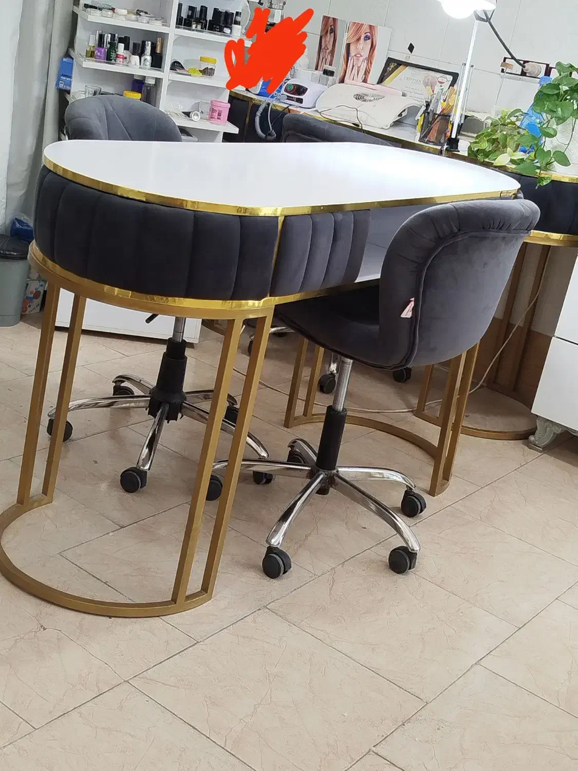 فروشه میز ناخن|آرایشگاه و سالنهای زیبایی|ارومیه, |دیوار