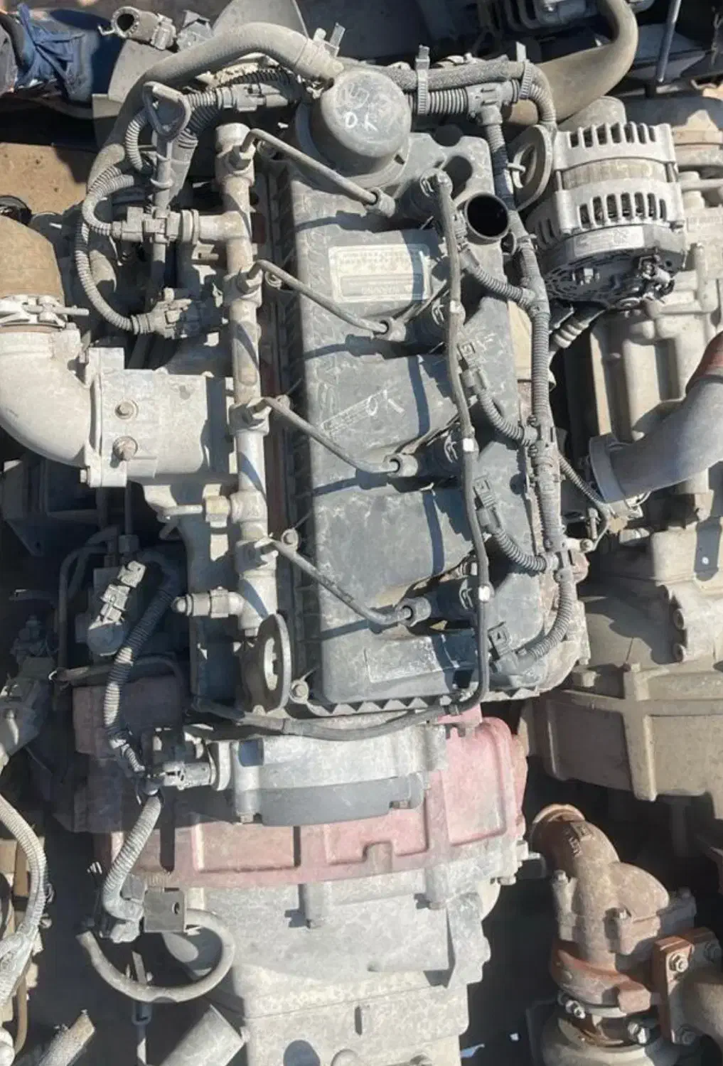 موتور کومنز دیزلی چهار سیلندر|قطعات یدکی و لوازم جانبی|بندر گناوه, |دیوار