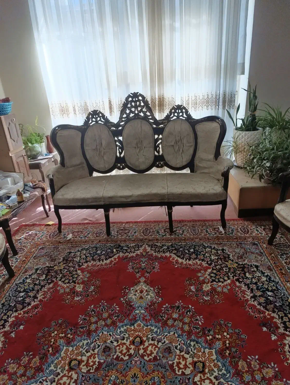 یک دست کامل ۹نفره چوب گردوـیک دست کامل ۶ نفره چوب|مبلمان خانگی و میز عسلی|شیراز, شهرک والفجر|دیوار