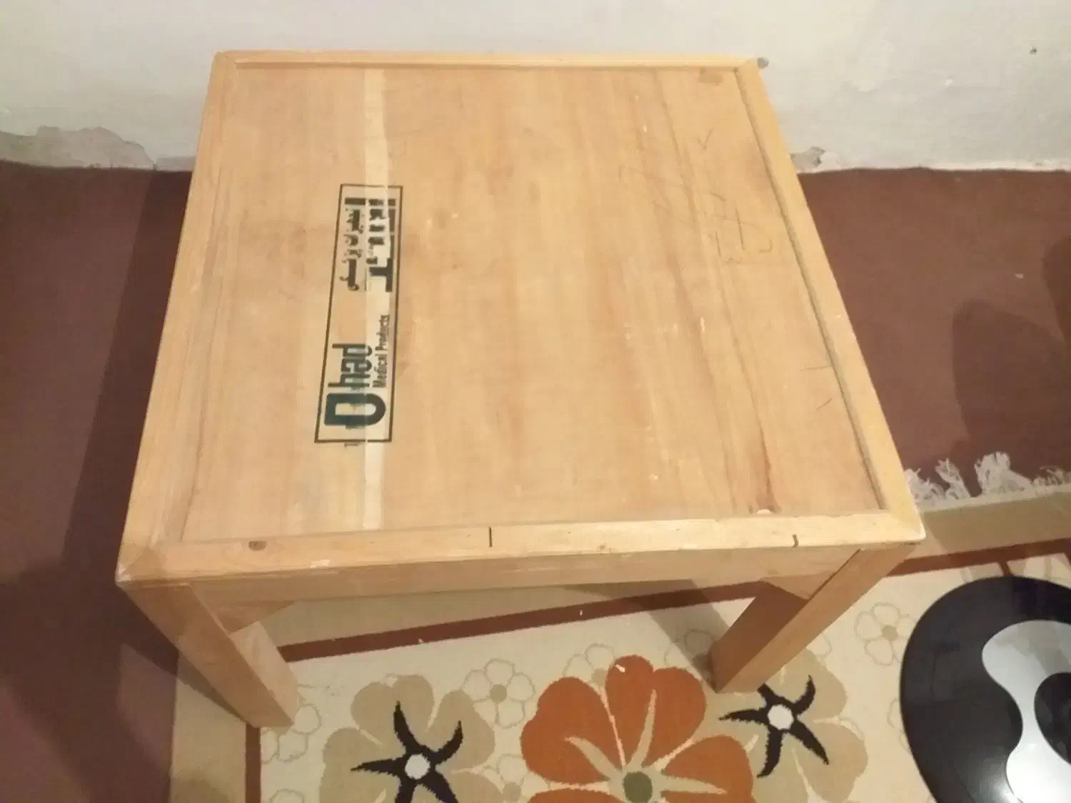 کرسی چوبی|مبلمان خانگی و میز عسلی|ورامین, ورامین|دیوار