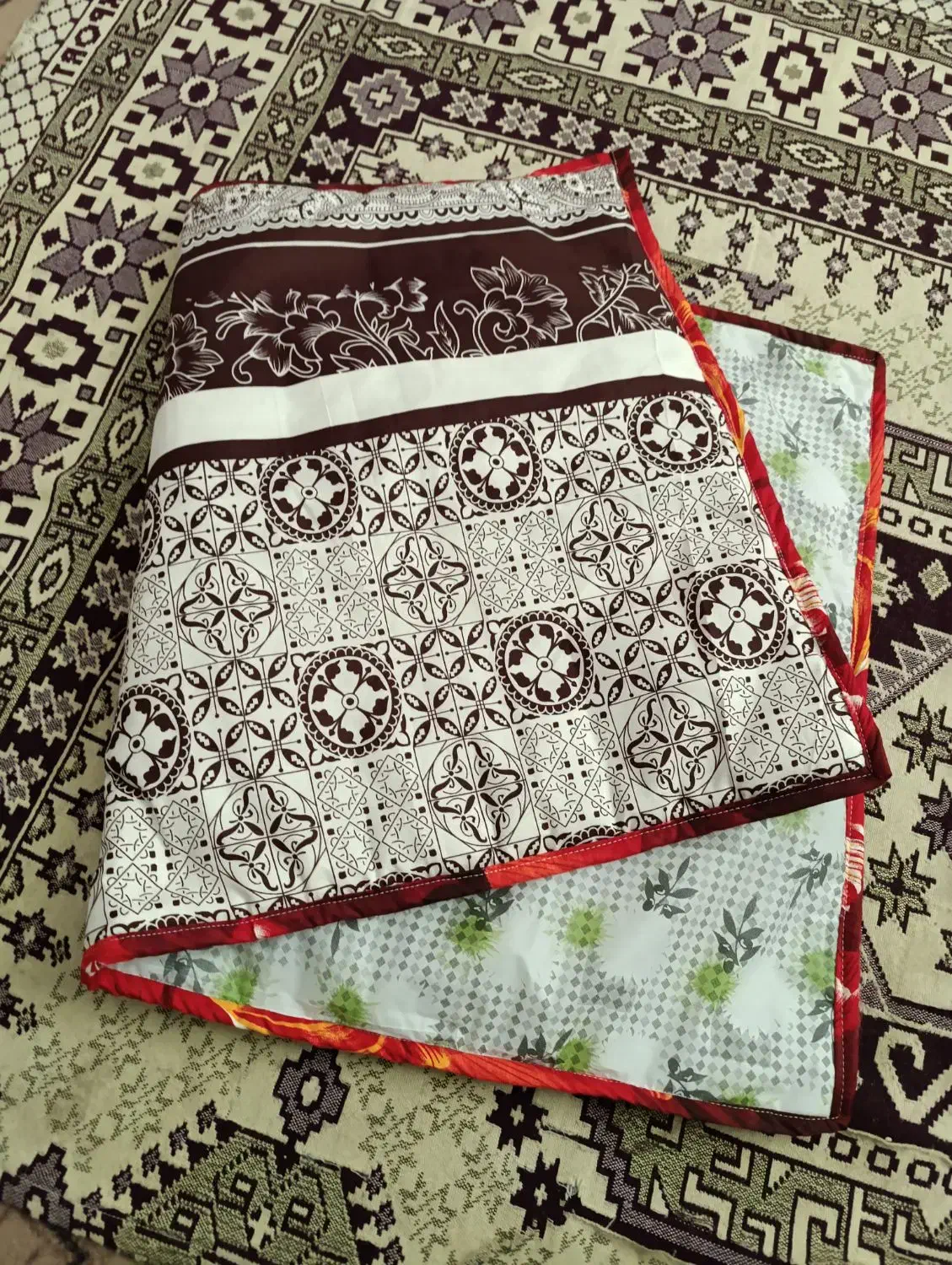 نمگیر|سفره، حوله، دستمال آشپزخانه|قم, علی آباد سعدگان|دیوار