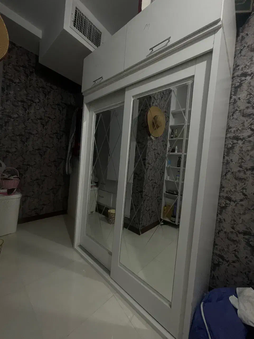 کمددیواری ب سبک جدید|جاکفشی، کمد، دراور|پرند, فاز ۰|دیوار