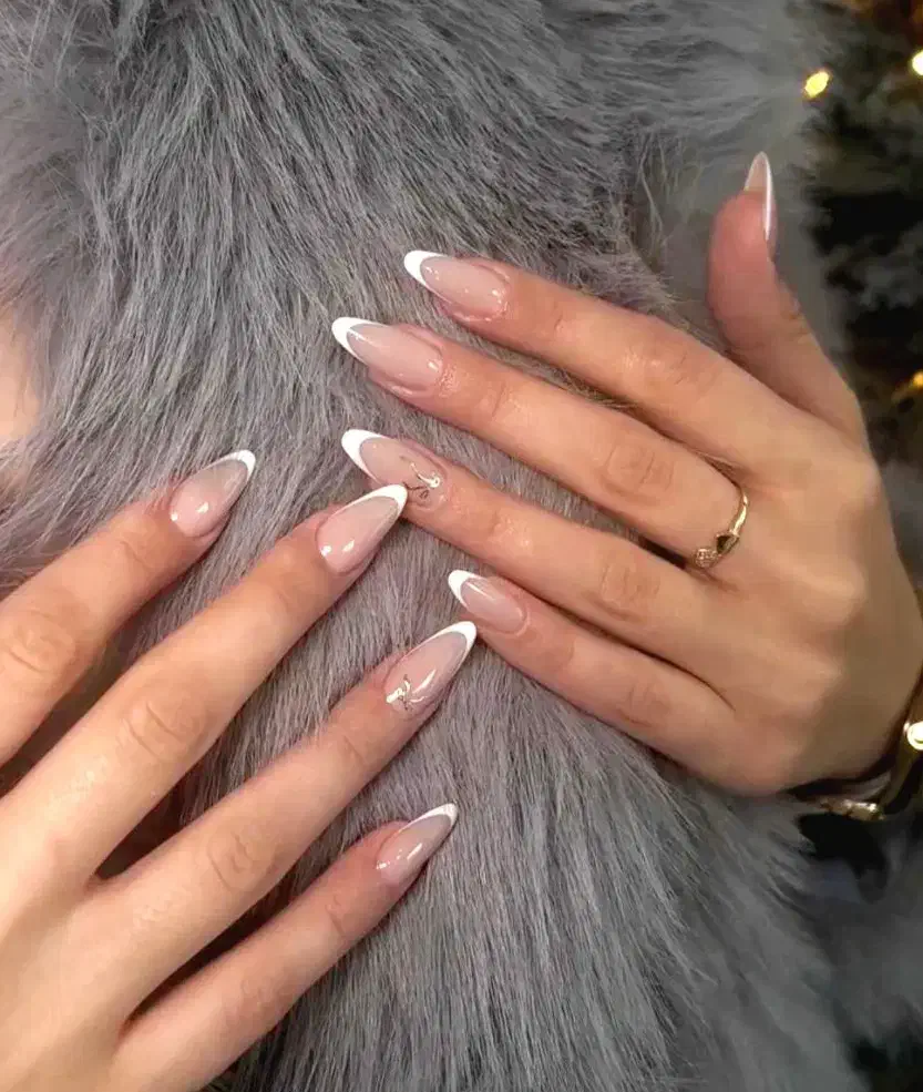 تخفیف یلدایی کاشت ناخن ۲۵۰ کاشت مژه هیدن۱۵۰ تا ۲۵۰|خدمات آرایشگری و زیبایی|سنندج, |دیوار