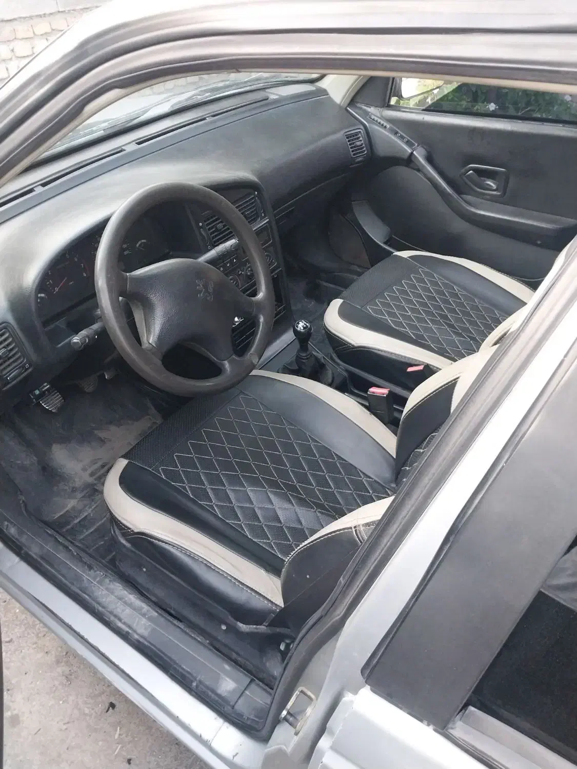 پژو ۴۰۵|خودرو سواری و وانت|زابل, |دیوار