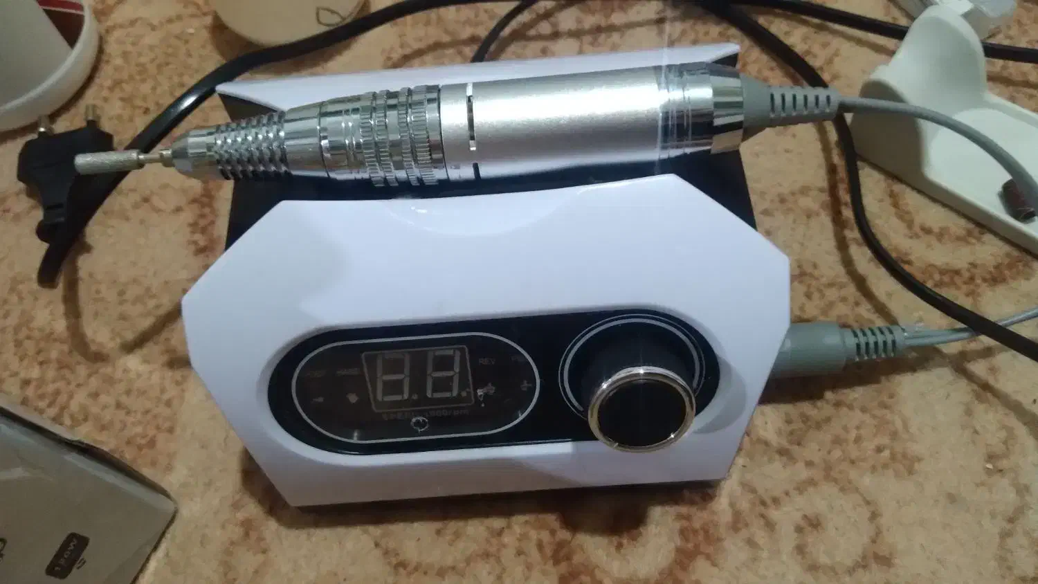 لوازم کاشت ناخن|آرایشگاه و سالن‌های زیبایی|ارومیه, |دیوار