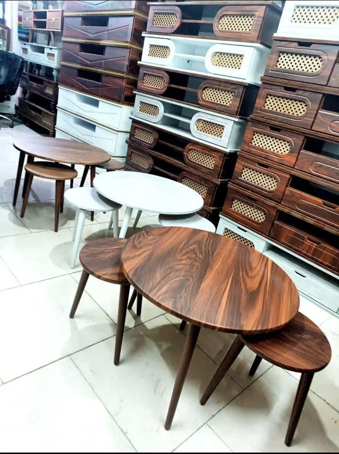 جلومبلی ۴تیکه|مبلمان خانگی و میز عسلی|یزد, |دیوار