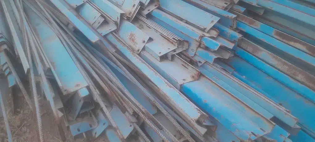 آهن دست دوم میلگرد تیرآهن ورق کانتینر سوله|مصالح و تجهیزات ساختمان|شیراز, شهرک صنعتی شیراز|دیوار