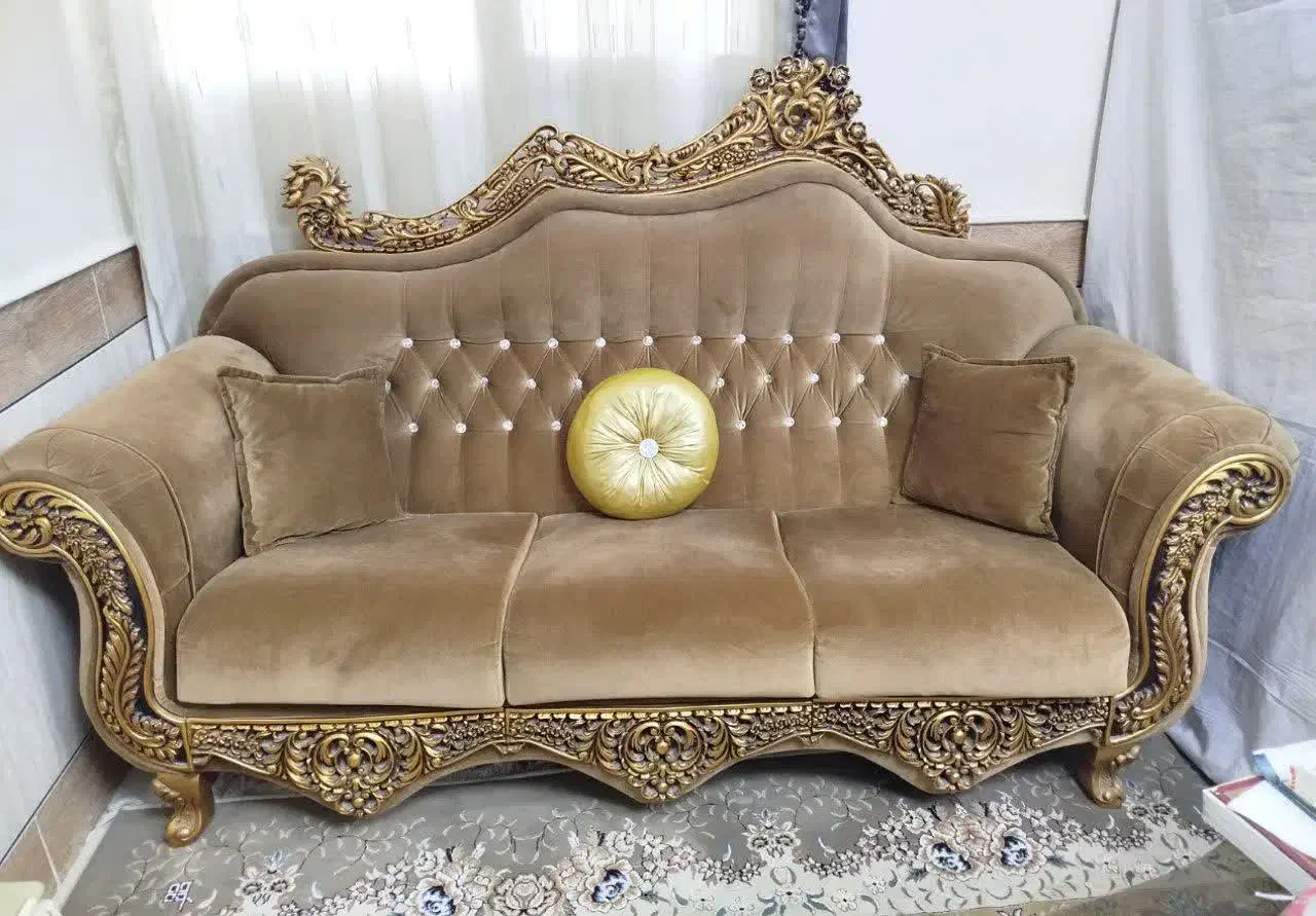 مبل 7نفره راحتی+عسلی|مبلمان خانگی و میز عسلی|کاشان, شهرک خاتم الانبیا (مسکن ملی کاشان)|دیوار