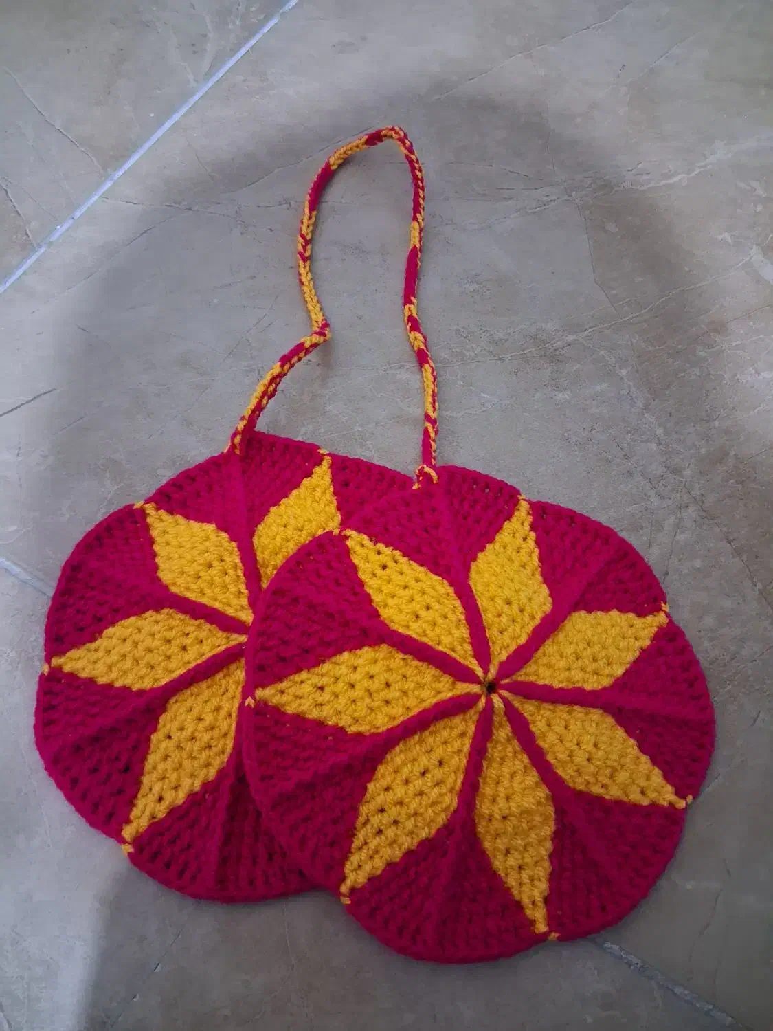 دستگیره|سفره، حوله، دستمال آشپزخانه|تهران, استخر|دیوار