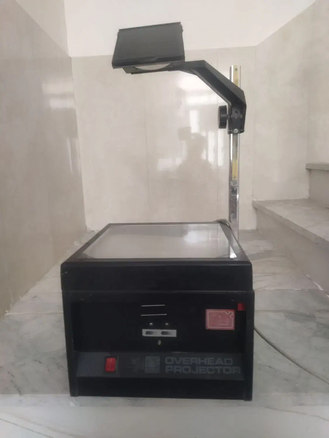 دستگاه اورهد اوپک|تلویزیون و پروژکتور|کاشمر, |دیوار