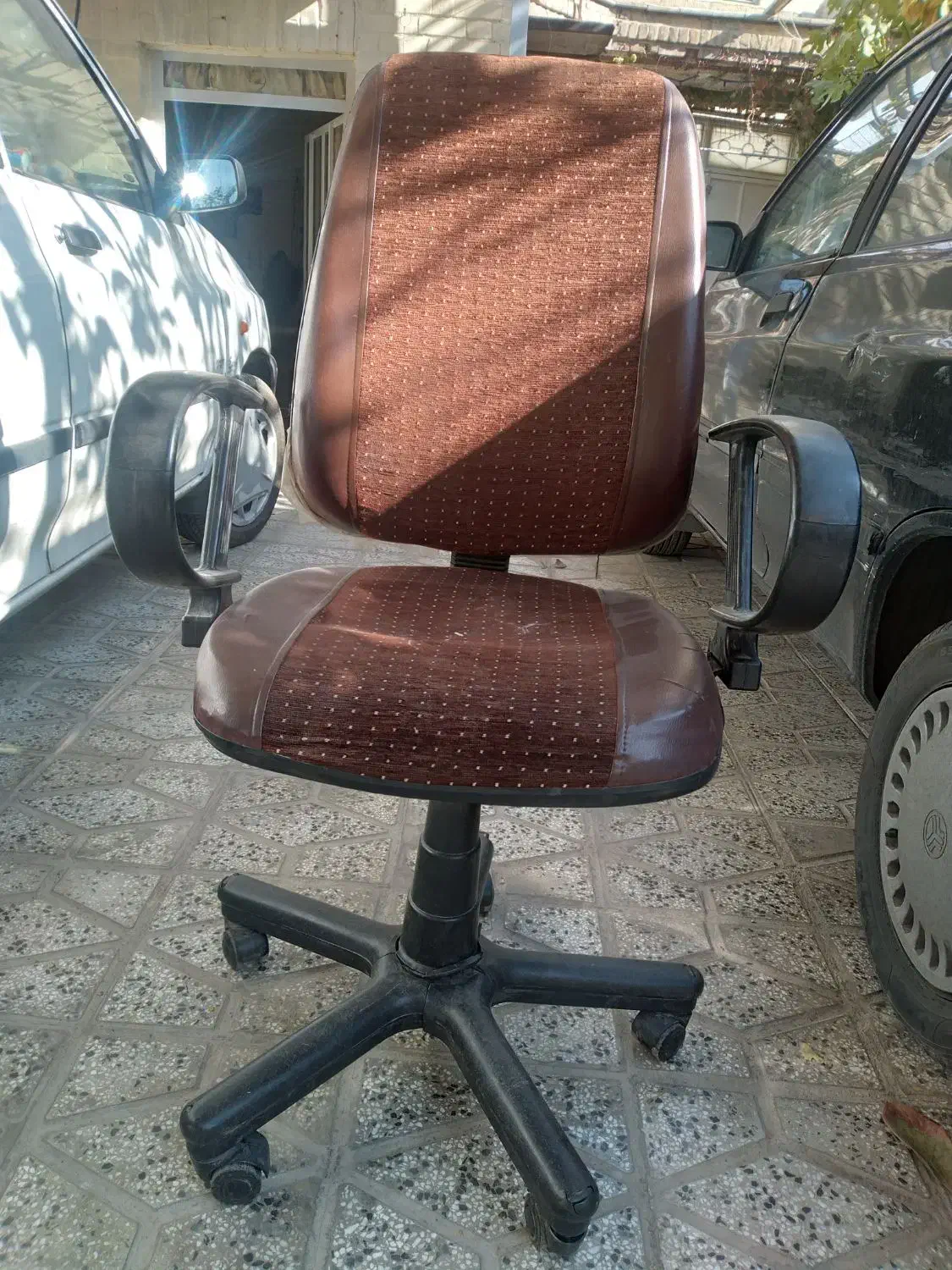 میز و صندلی اداری|مبلمان اداری|بروجرد, |دیوار