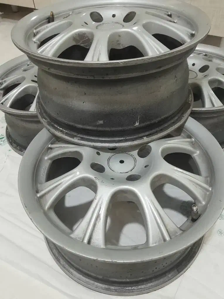 رینگ آلمانی کاملا سالم ۸پر  پژو سمند....|قطعات یدکی و لوازم جانبی|رشت, کوی غلام نیا|دیوار