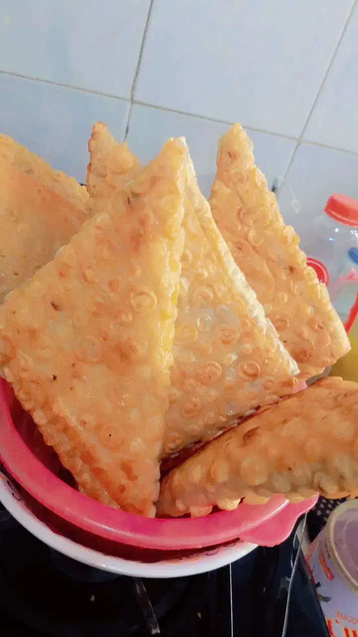 سمبوسه|خوردنی و آشامیدنی|قم, نوبهار|دیوار