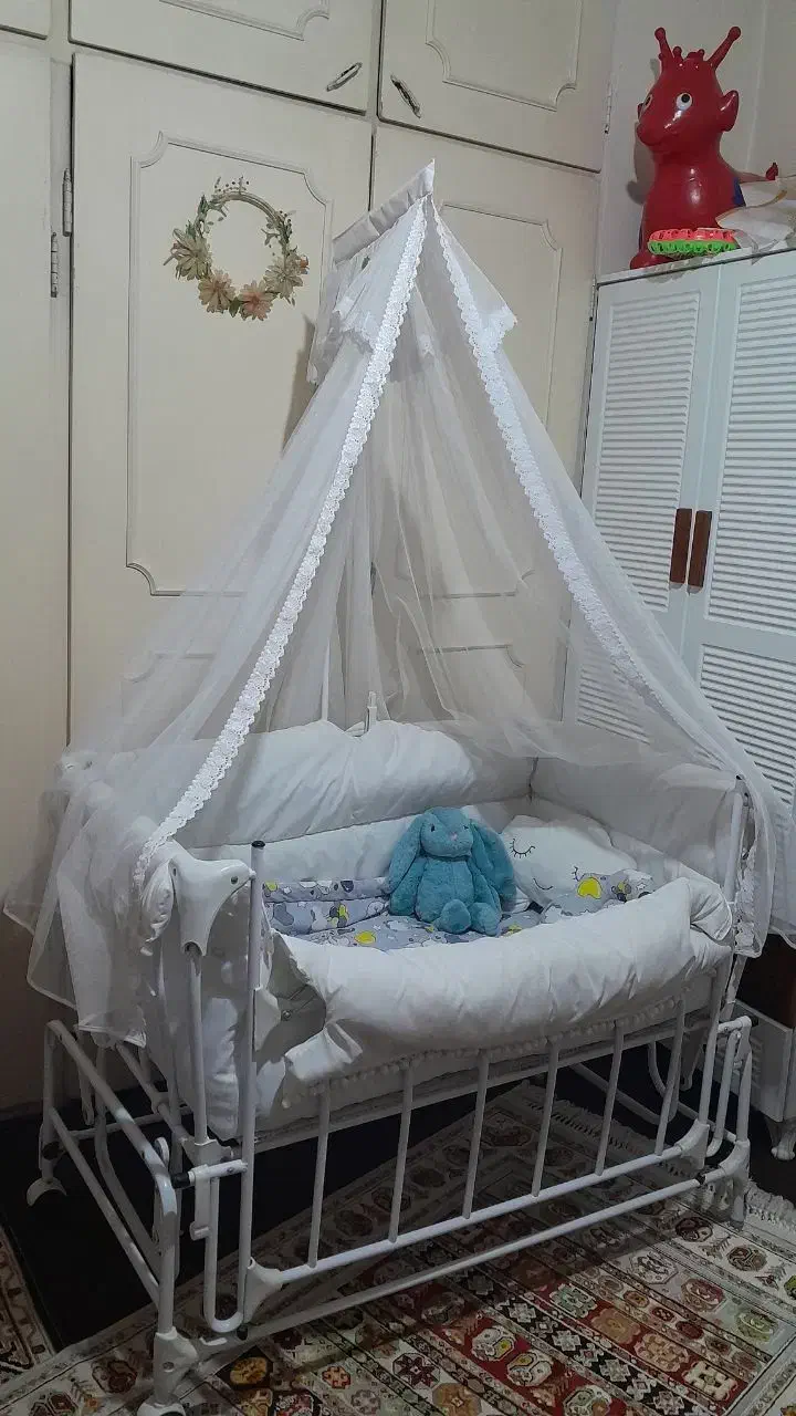 تخت کودک|تخت و صندلی بچه|باقرشهر, |دیوار