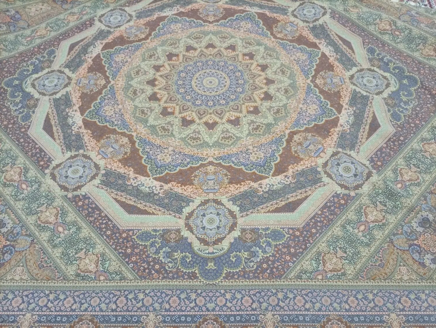 روفرشی|روفرشی|بهارستان, |دیوار
