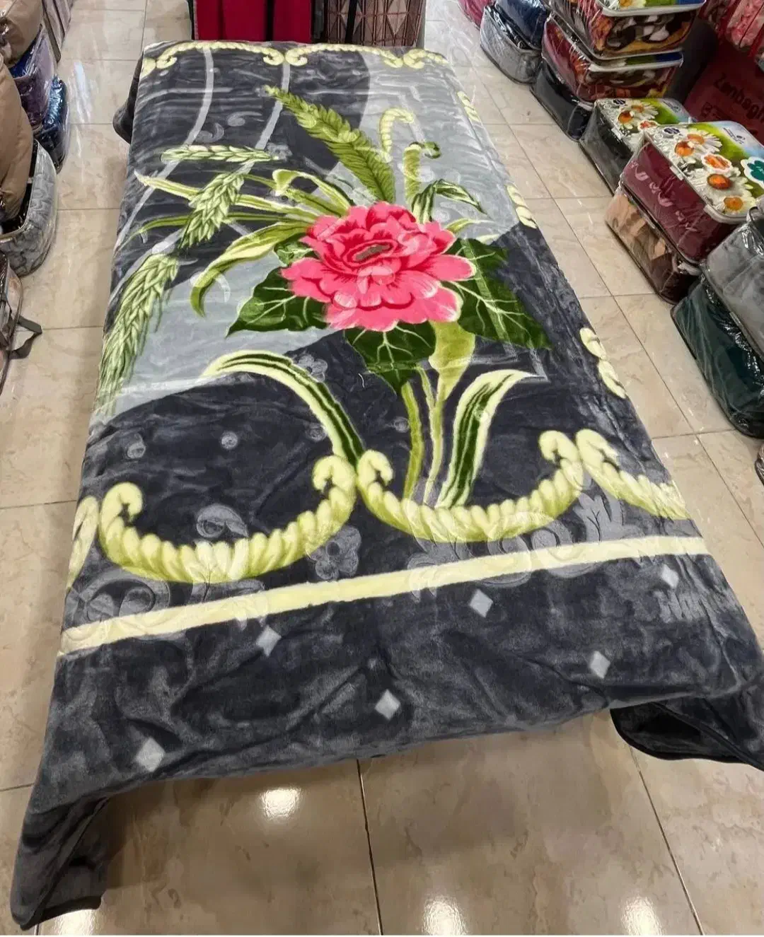 پتوهای نرمین تک ودوتفره گلبافت سنگین وزن|رختخواب، بالش، پتو|بندر ماهشهر, |دیوار
