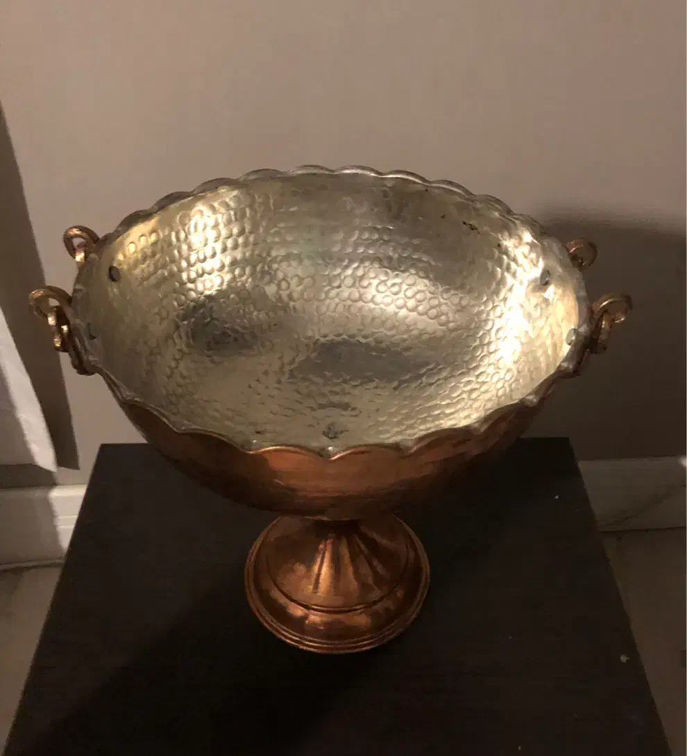 ظرف میوه خوری مسی زنجان گوشواره دار لبه ها کار شده|ظروف سرو و پذیرایی|تهران, اختیاریه|دیوار