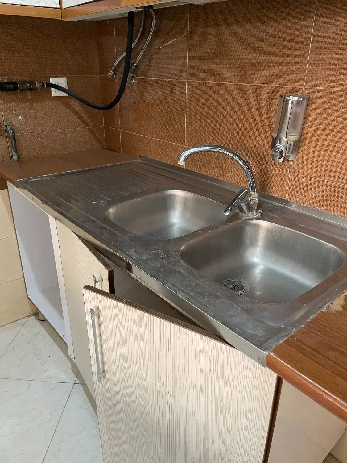 کابینت|مصالح و تجهیزات ساختمان|کرج, حصارک بالا|دیوار