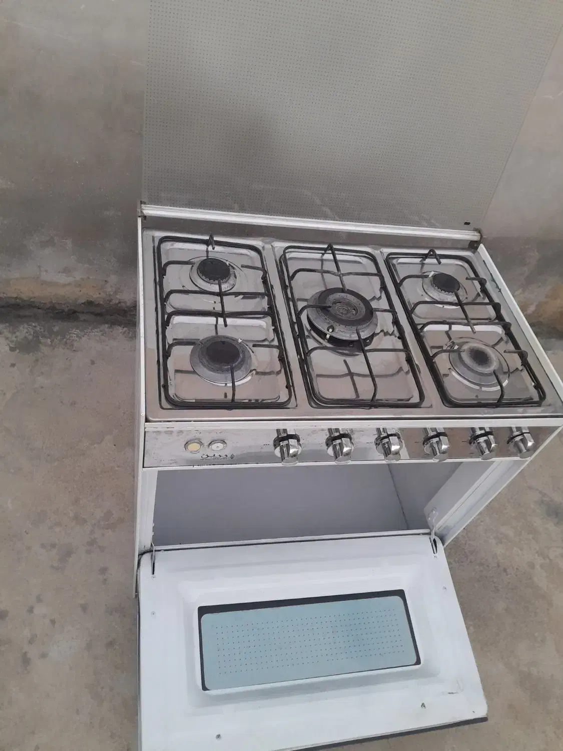 اجاق گازطرح فر|اجاق گاز و لوازم برقی پخت‌وپز|کنگاور, |دیوار