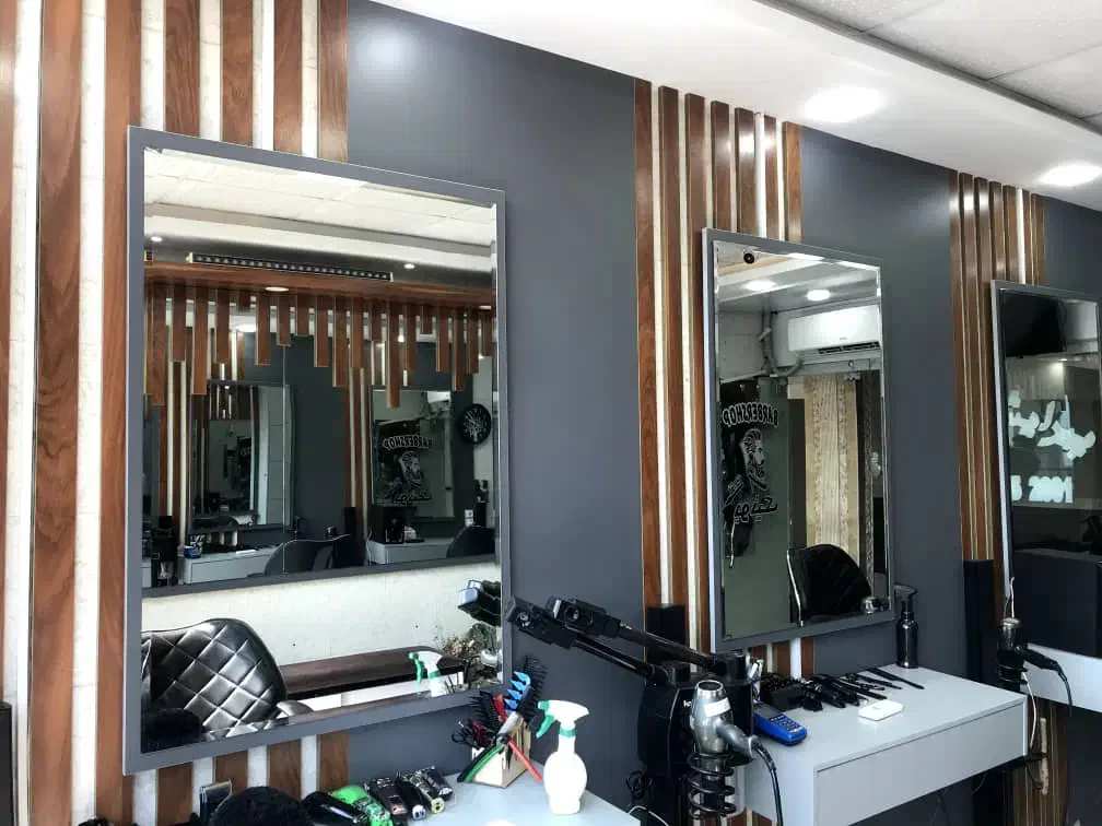 دکور آرایشگاه(مردانه یا زنانه فرقی نمیکند)|آرایشگاه و سالن‌های زیبایی|رشت, گلسار|دیوار
