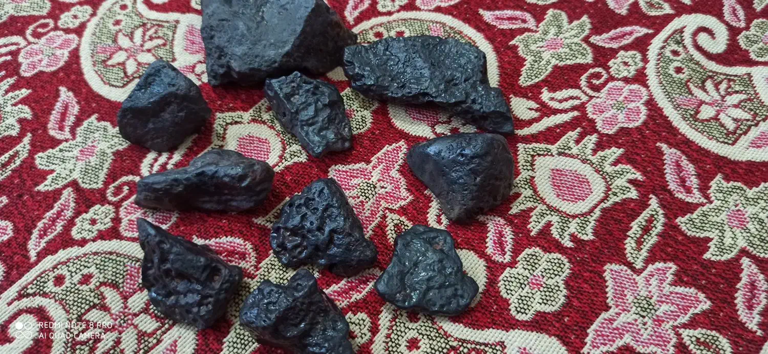 شهاب سنگ آهنین|کلکسیون اشیاء عتیقه|تفت, |دیوار