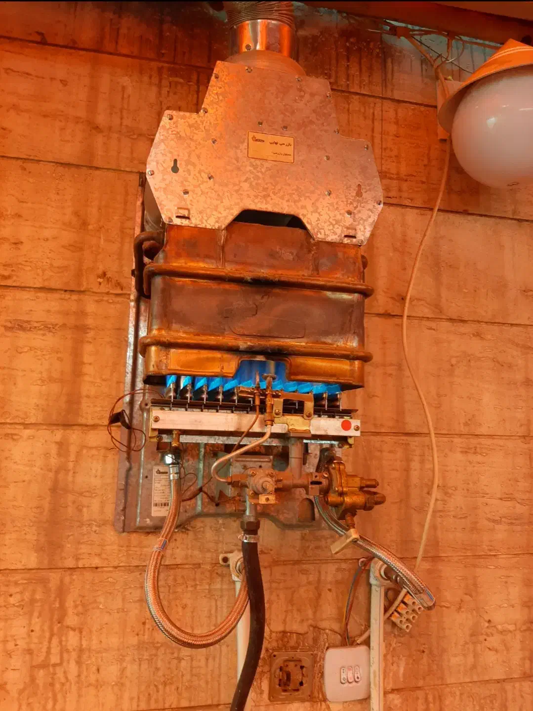 تعمیروسرویس آبگرمکن دیواری|خدمات پیشه و مهارت|قزوین, |دیوار