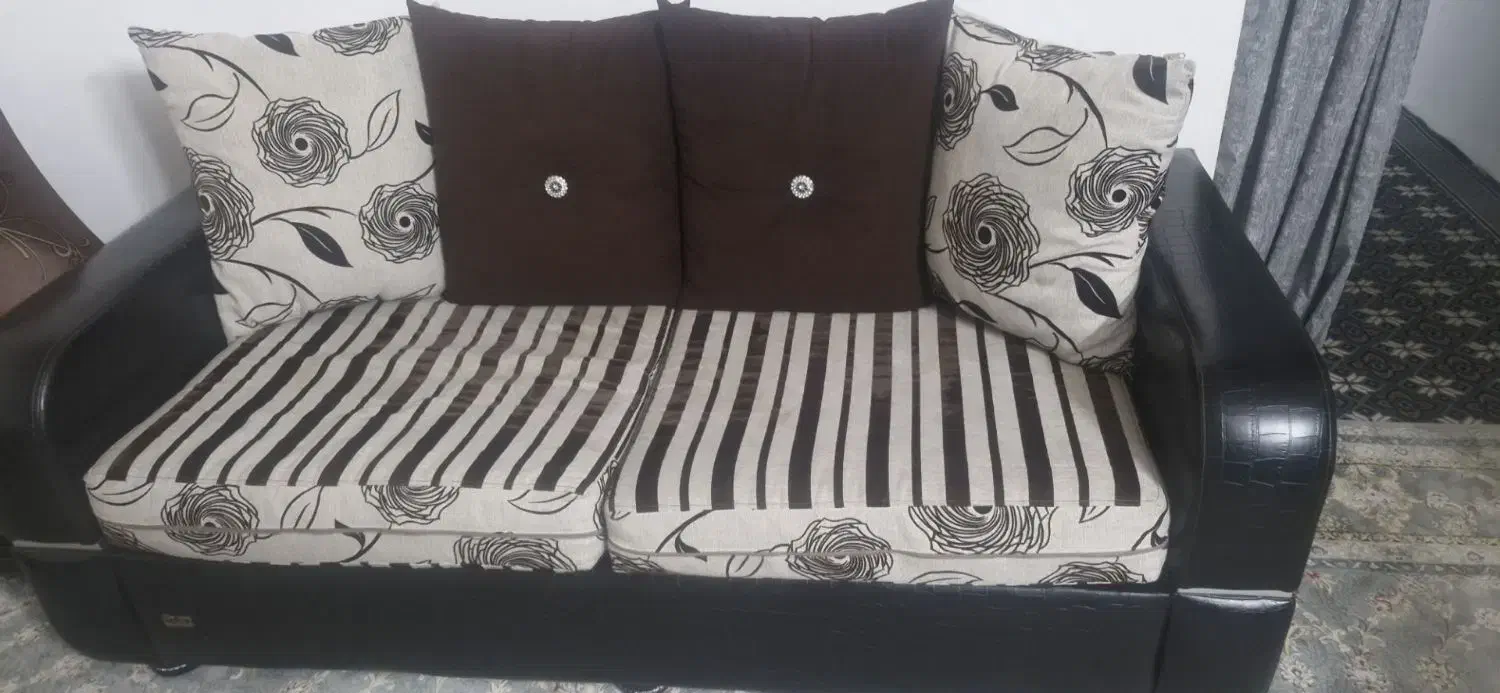 مبل ۷ نفر نونو|مبلمان خانگی و میز عسلی|مشهد, انقلاب|دیوار