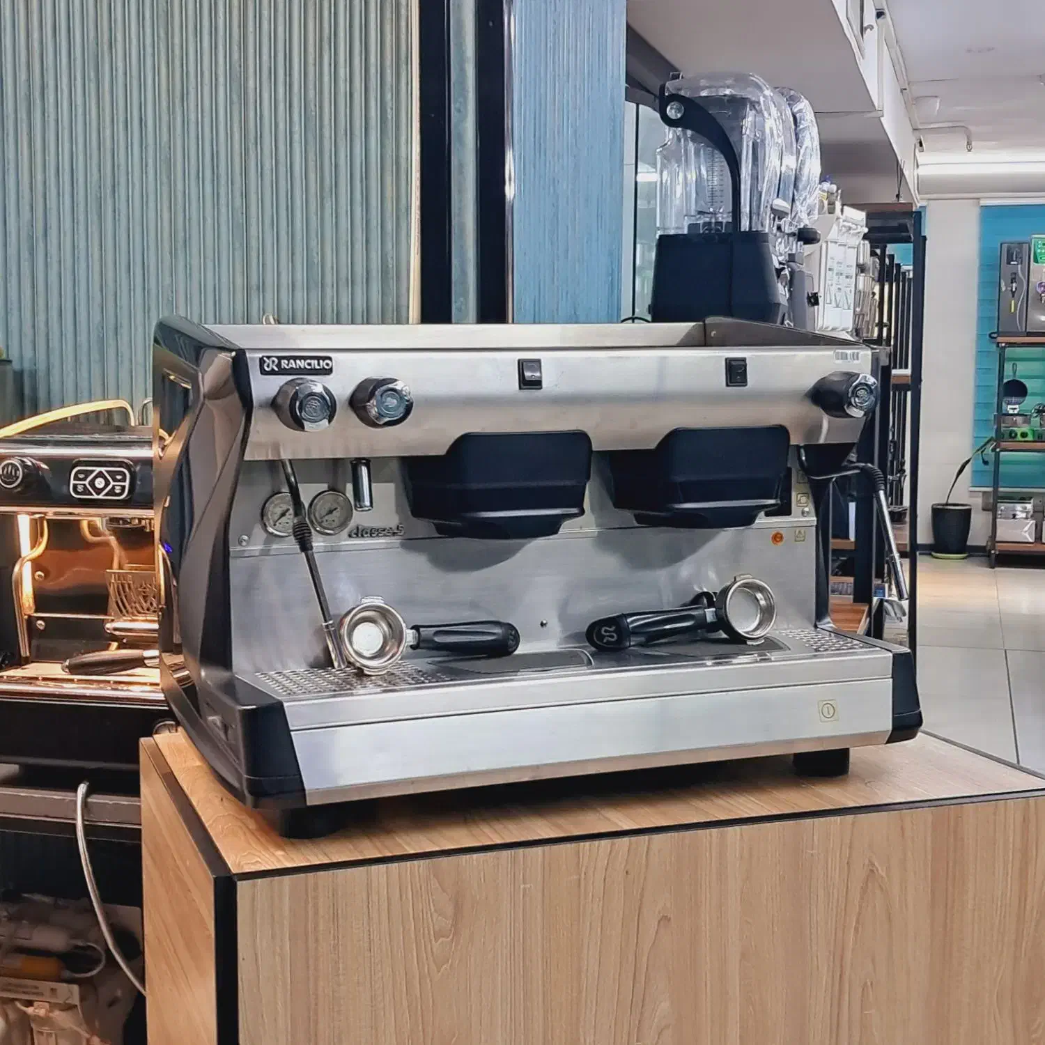 دستگاه اسپرسو ۲ گروپ رنچیلیو مدل کلاس ۵ ۲۰۱۷|کافیشاپ و رستوران|تهران, سازمان آب|دیوار