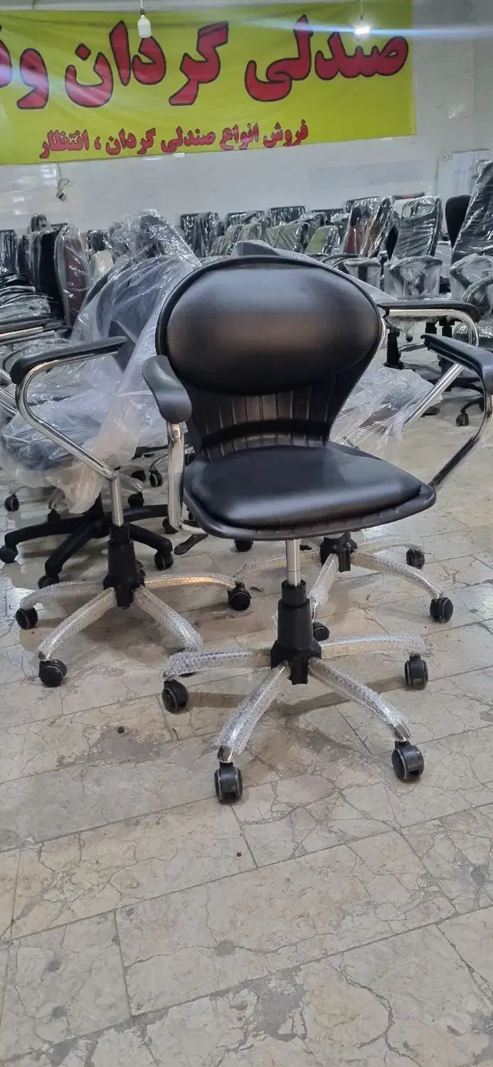 صندلی اداری صدف مناسب برای میز تحریر|مبلمان اداری|مشهد, شفا|دیوار