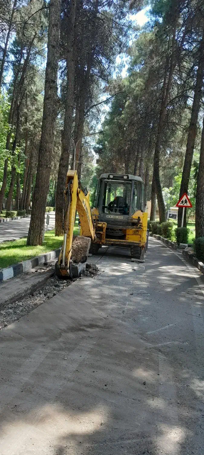 لوله کشی پلی اتیلن ونصب انواع شیر آلات|خدمات باغبانی و درختکاری|خرم‌آباد, |دیوار