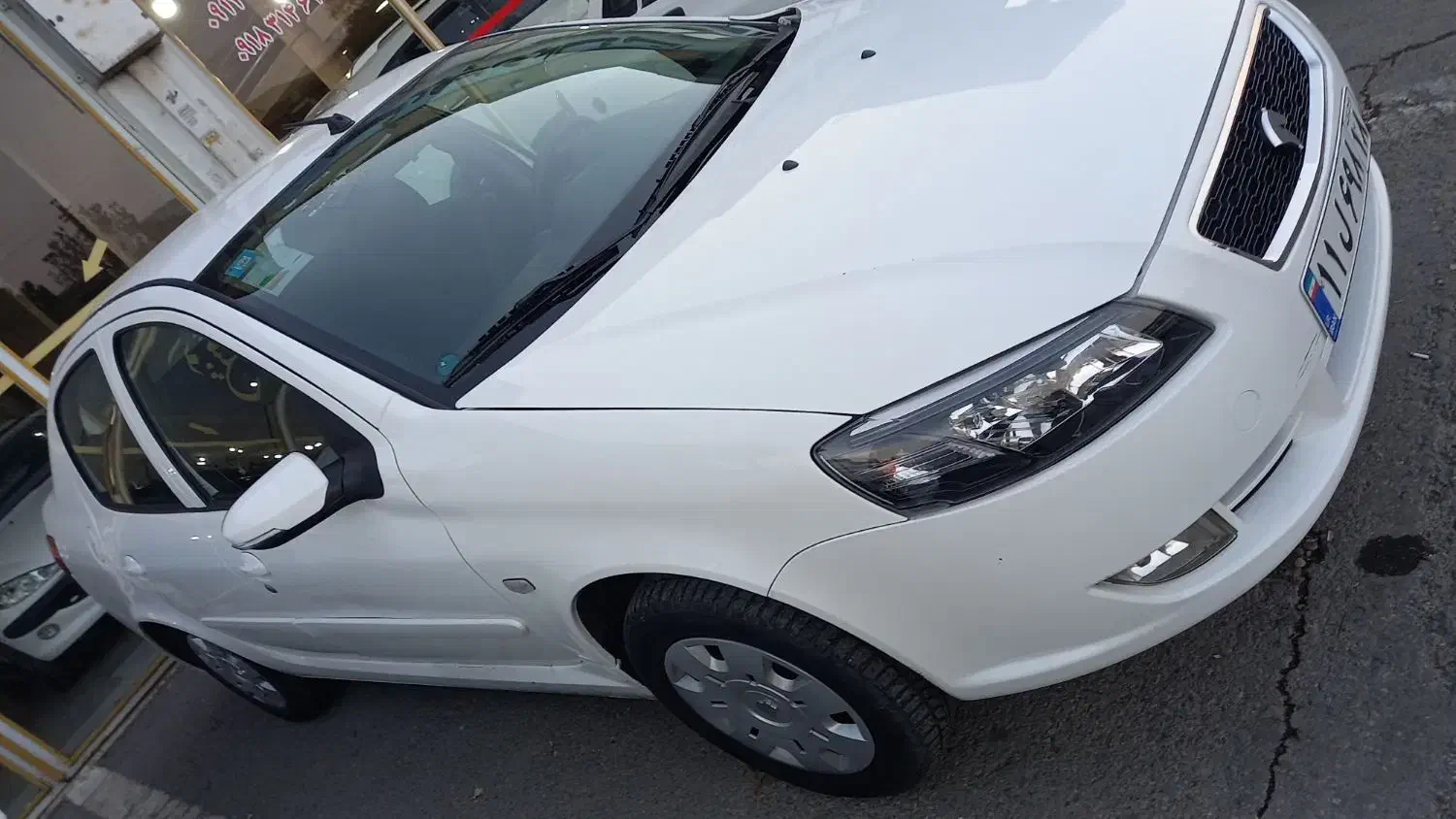 رانا پلاس ۴۰۱ بی رنگ|خودرو سواری و وانت|همدان, |دیوار