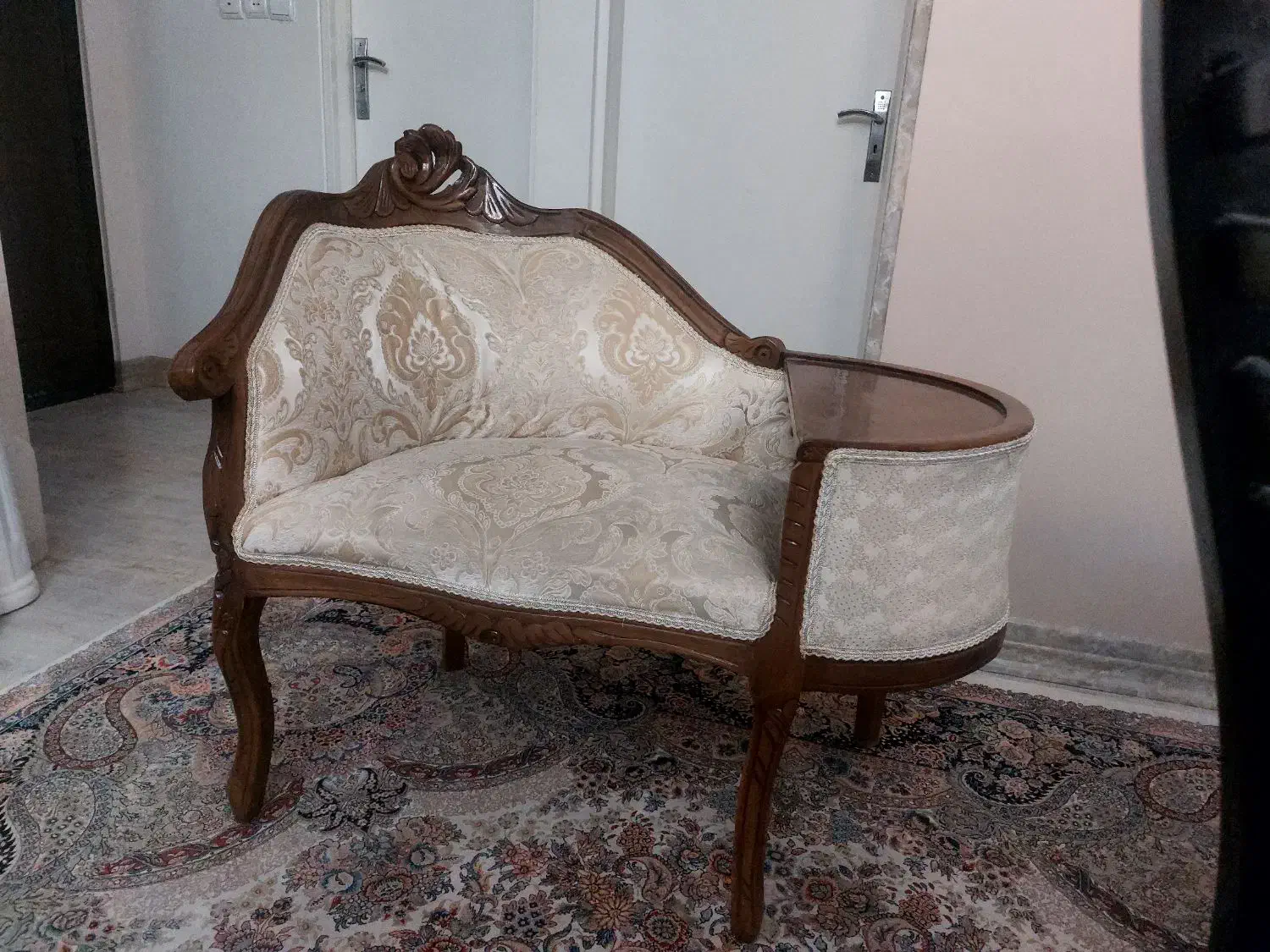 میز تلفن|میز تلفن|فردیس, شهرک هفده شهریور|دیوار