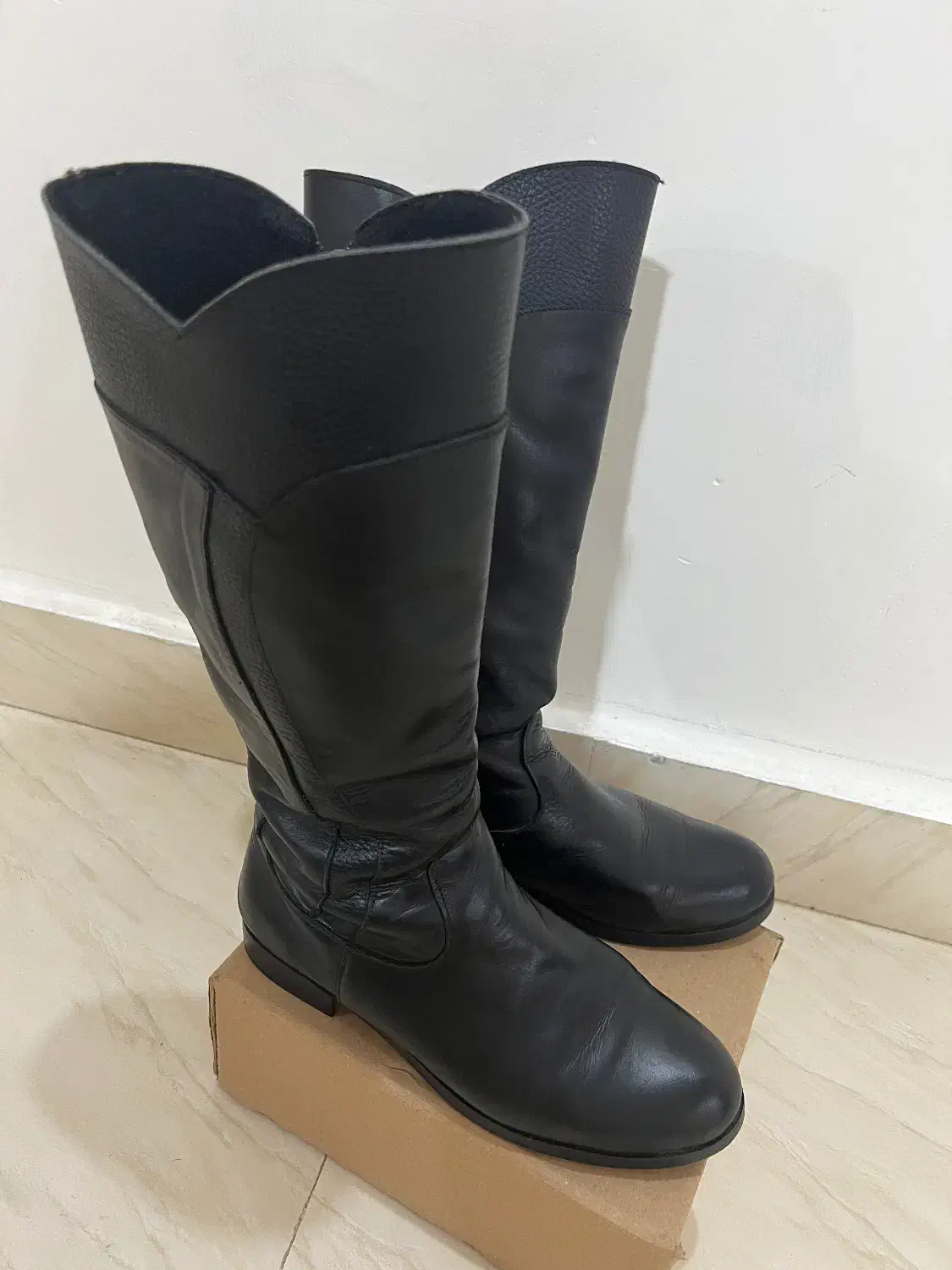 بوت چرم طبیعی|کیف، کفش، کمربند|رشت, شهرک آیت الله منتظری|دیوار