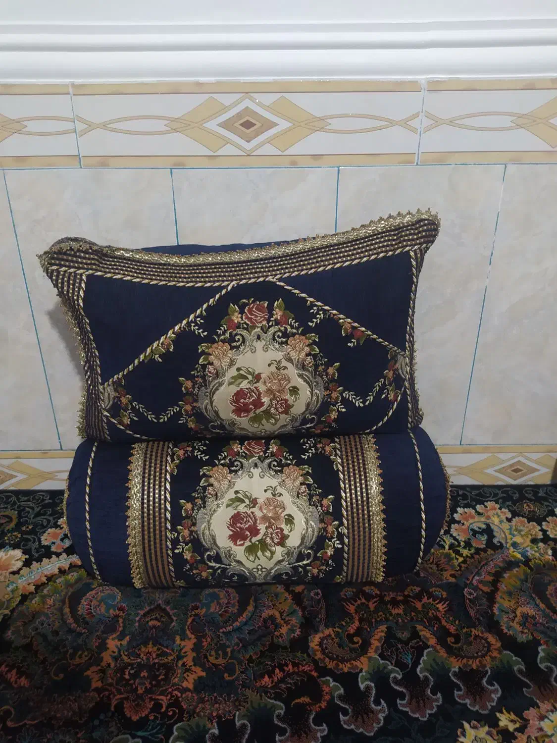 بالشت|پشتی|یاسوج, |دیوار