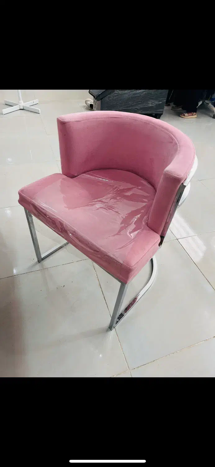 میز ناخن|آرایشگاه و سالنهای زیبایی|باوی, |دیوار