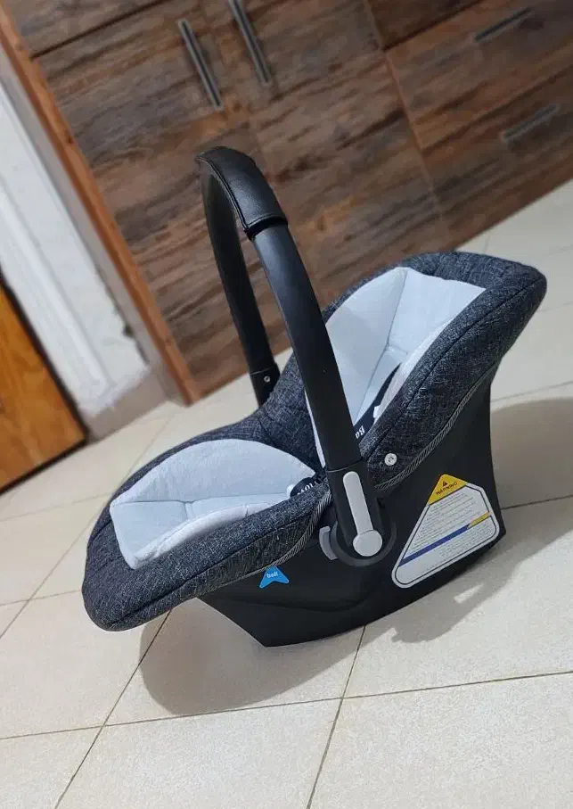 تخت لمسه کاری و کریر بچه|تخت و صندلی بچه|رشت, معلم|دیوار