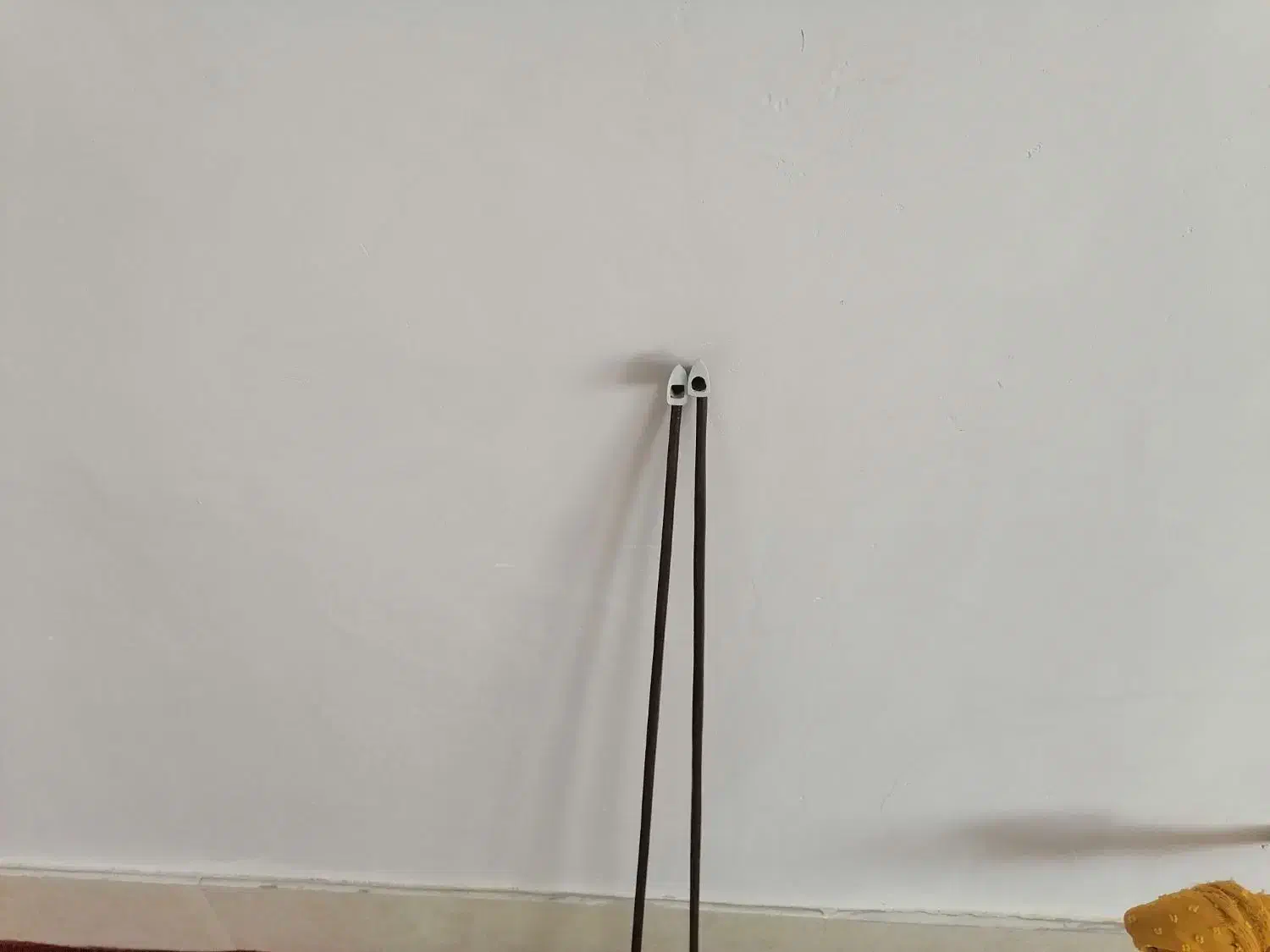 ارشه ویولن|ویولن|باقرشهر, |دیوار