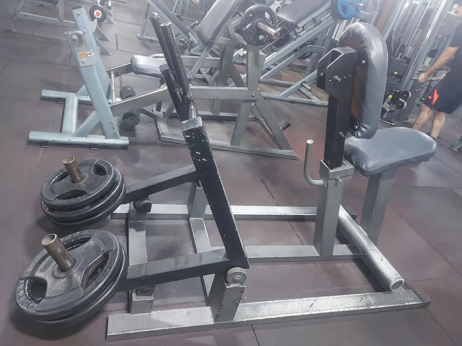 فروش دستگاهای بدنسازی سالم و حرفه ای باشگاهی|تجهیزات ورزشی|کرج, کارخانه قند|دیوار