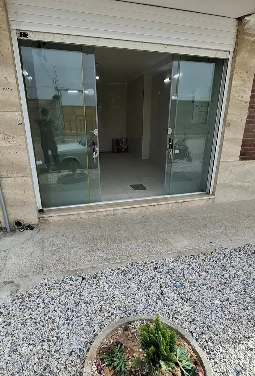 مغازه 50 متر مفید واقعی/نوساز/بر خیابان 24متری|فروش مغازه و غرفه|خمینی‌شهر, |دیوار